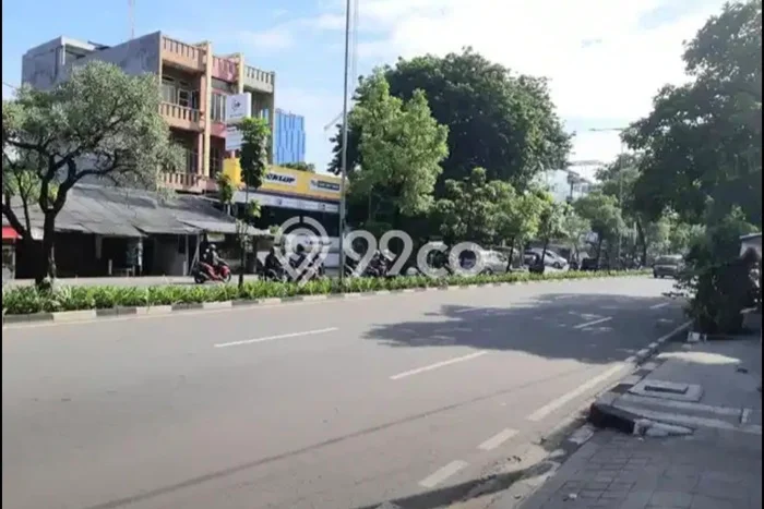 Dijual Komersial di Kebon Jeruk Jakarta Barat LT 291m2 / LB 700m2 Dijual Komersial di Kebon Jeruk Jakarta Barat LT 291m2 / LB 700m2