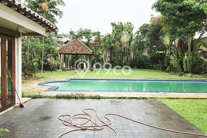 Rumah kawasan Kemang, Akses ke Mall, 4 KT Rumah kawasan Kemang, Akses ke Mall, 4 KT