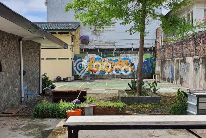 UNIT TERBATAS! Rumah di Duren Tiga, 3 KT, Luas 800m² LB 450m² UNIT TERBATAS! Rumah di Duren Tiga, 3 KT, Luas 800m² LB 450m²