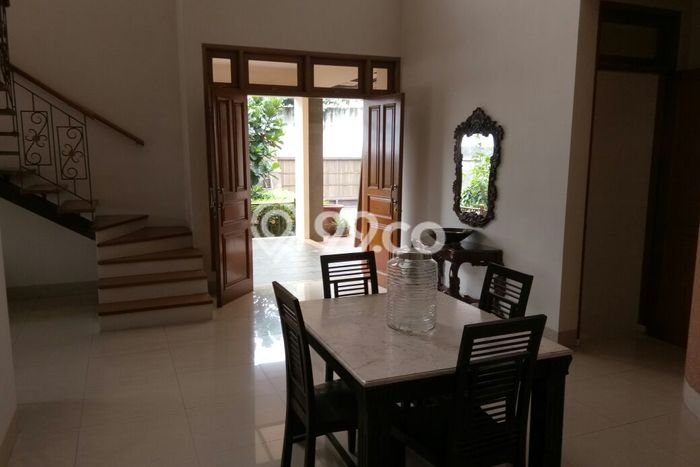 Rumah di Kemang, Siap Huni, 4 KT Rumah di Kemang, Siap Huni, 4 KT