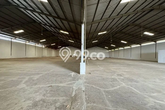 Unit Gudang Disewa Lokasi Ngaliyan, Semarang Spesifikasi Luas Bangunan 3744m2 Unit Gudang Disewa Lokasi Ngaliyan, Semarang Spesifikasi Luas Bangunan 3744m2