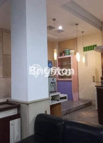 Jual Cepat Rumah 7 KT 4 KM di Jantung Kota Colomadu, Solo Jual Cepat Rumah 7 KT 4 KM di Jantung Kota Colomadu, Solo
