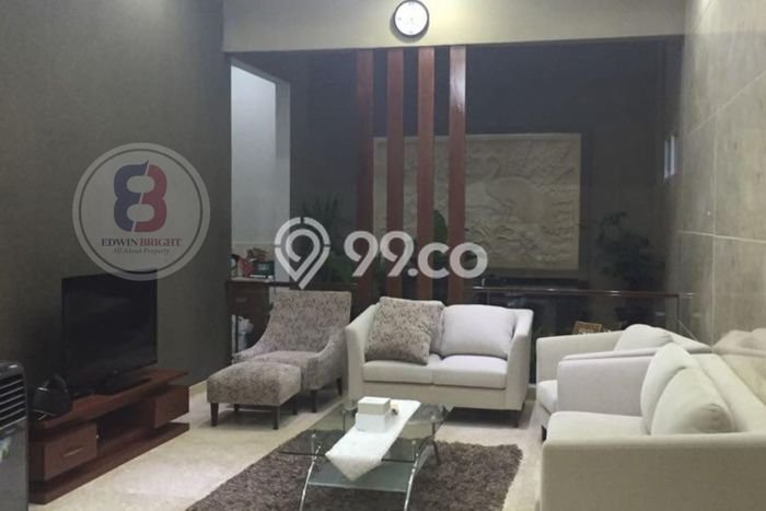 Rumah Elit Modern Tanpa Renovasi di Jatiwaringin Jakarta Timur Rumah Elit Modern Tanpa Renovasi di Jatiwaringin Jakarta Timur