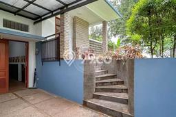 Dijual Rumah Mewah Elegan Dengan View Eksklusif di Bintaro, Tangerang Selatan Dijual Rumah Mewah Elegan Dengan View Eksklusif di Bintaro, Tangerang Selatan