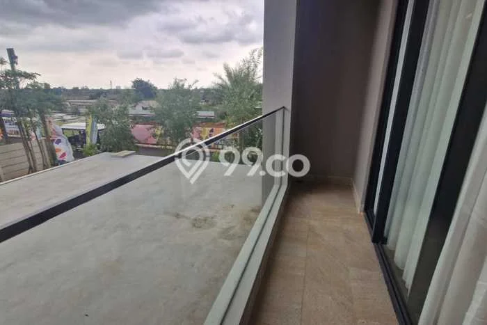Siap Huni Rumah Mewah 4 Kamar di Karawang Barat Dekat ke Mana Pun Siap Huni Rumah Mewah 4 Kamar di Karawang Barat Dekat ke Mana Pun