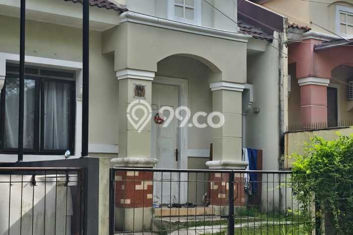 Jual Rumah Bagus Siap Huni LB 56m2 di BSD, Tangerang Selatan Jual Rumah Bagus Siap Huni LB 56m2 di BSD, Tangerang Selatan