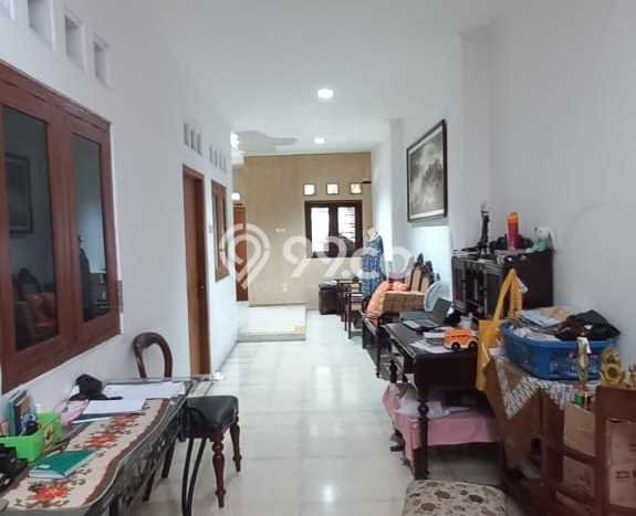 Dijual Cepat Rumah Bagus Siap Huni LB 196m2 di Serengan, Surakarta Dijual Cepat Rumah Bagus Siap Huni LB 196m2 di Serengan, Surakarta