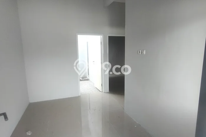 Dijual Hunian Rumah Terawat 2 Kamar di Ketintang, Surabaya Dijual Hunian Rumah Terawat 2 Kamar di Ketintang, Surabaya