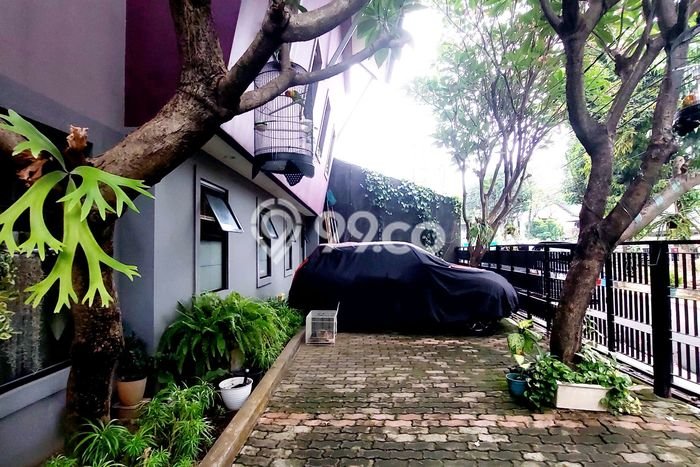 Dijual Kost Strategis di Cilandak, Jakarta Selatan 24 KT, 24 KM, Luas Bangunan 400m2 Dijual Kost Strategis di Cilandak, Jakarta Selatan 24 KT, 24 KM, Luas Bangunan 400m2