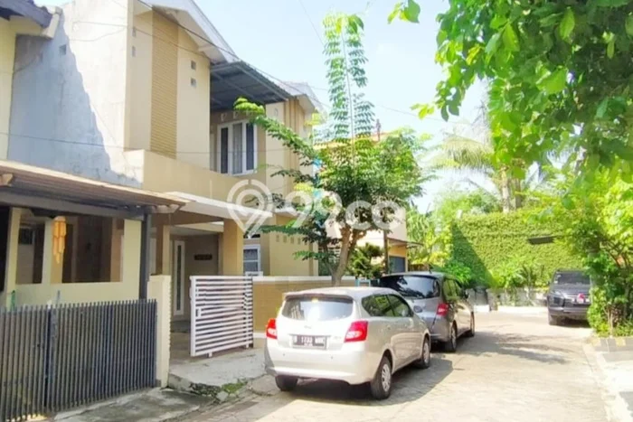 Jual Rumah Strategis Bagus Punya 4 KT di Ciputat Timur Tangerang Selatan SHM Jual Rumah Strategis Bagus Punya 4 KT di Ciputat Timur Tangerang Selatan SHM
