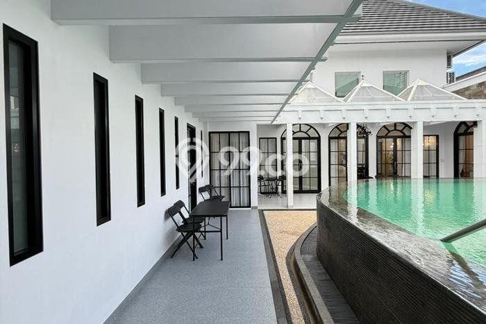 Dijual Rumah Premium dengan Fasilitas Sekitar Komplit di Menteng, Jakarta Pusat Dijual Rumah Premium dengan Fasilitas Sekitar Komplit di Menteng, Jakarta Pusat