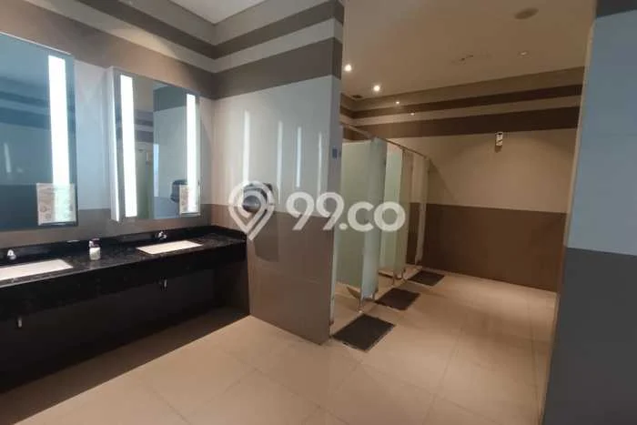 Disewakan Kantor di Kawasan Ramai Alam Sutera Luas 241m2 Disewakan Kantor di Kawasan Ramai Alam Sutera Luas 241m2