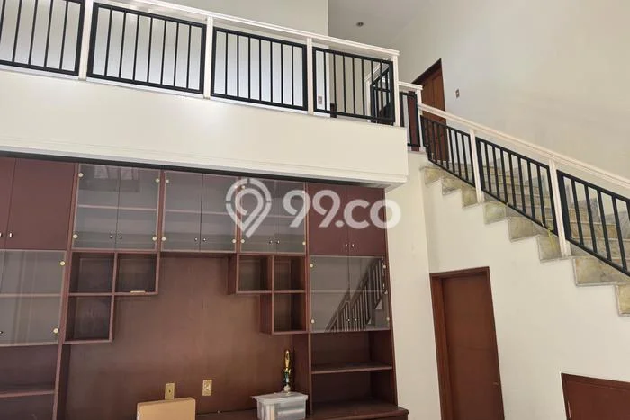 Rumah Kontrakan Jakarta Selatan LT 800m2 LB 600m2 Area Pondok Indah Rumah Kontrakan Jakarta Selatan LT 800m2 LB 600m2 Area Pondok Indah