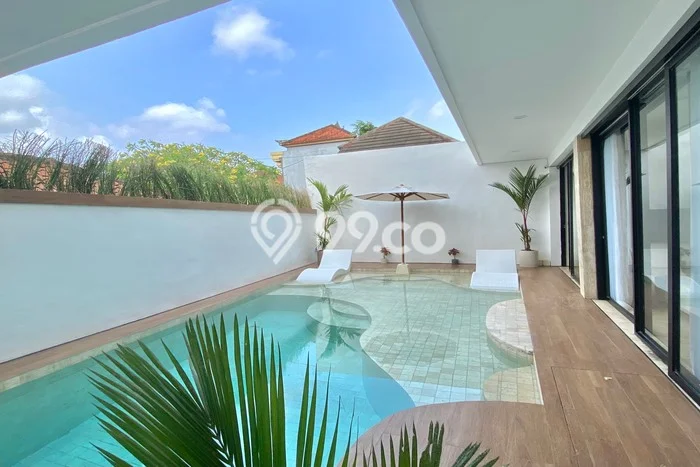 Ready to Use! Luxury House LT 205m2 Desain Modern di Balangan Ready to Use! Luxury House LT 205m2 Desain Modern di Balangan