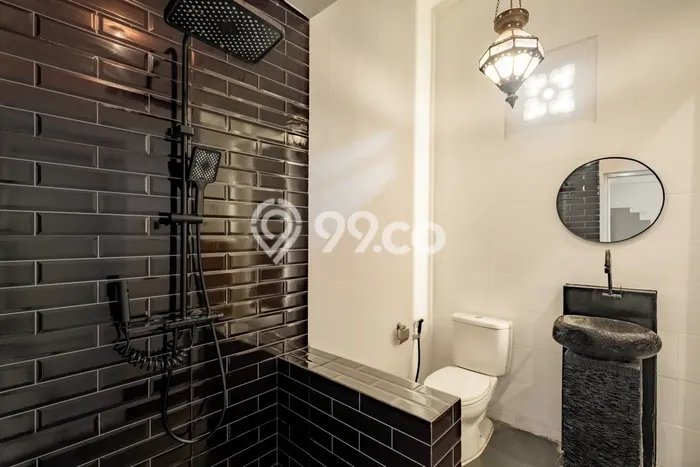 HARGA MENARIK! Vila di , Area 300m2m², Area Strategis dengan jalan bagus HARGA MENARIK! Vila di , Area 300m2m², Area Strategis dengan jalan bagus