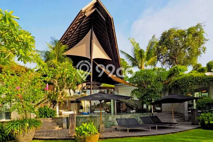 Rumah Sewa Badung LT 200m2 LB 200m2 Kawasan Canggu Rumah Sewa Badung LT 200m2 LB 200m2 Kawasan Canggu