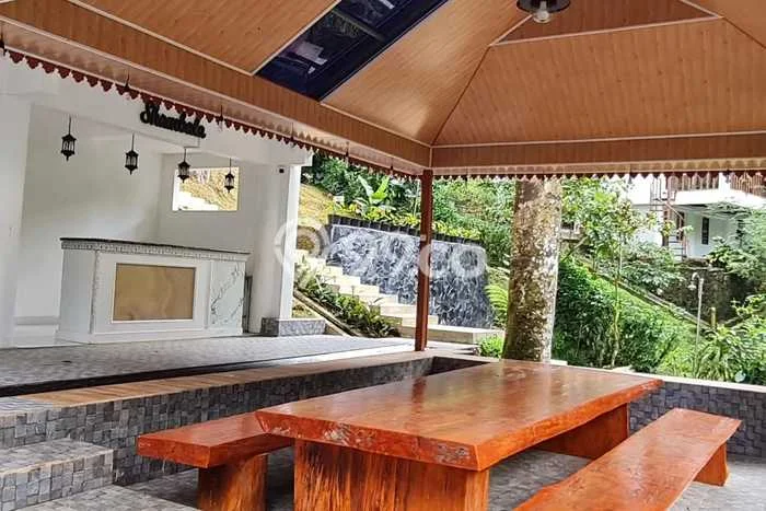 Vila Kawasan Megamendung, Luas 1600m2m², Cocok untuk beragam kebutuhan Vila Kawasan Megamendung, Luas 1600m2m², Cocok untuk beragam kebutuhan
