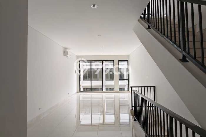 Unit Ruko Disewakan di Gading Serpong di Area Ramai & Strategis Unit Ruko Disewakan di Gading Serpong di Area Ramai & Strategis
