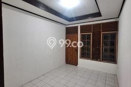 Rumah Premium kawasan Gatot Subroto, 2 KM, Lingkungan Tenang, Luas 135m² LB 150m² Rumah Premium kawasan Gatot Subroto, 2 KM, Lingkungan Tenang, Luas 135m² LB 150m²