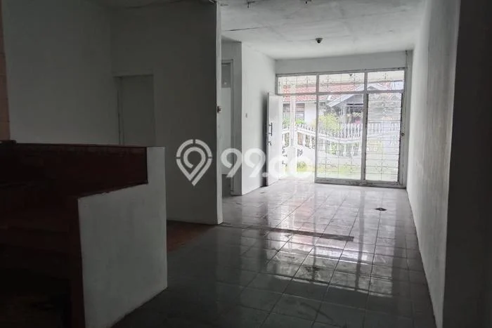 Rumah Modern 10 KT di Taman Kopo Indah Bandung Rumah Modern 10 KT di Taman Kopo Indah Bandung