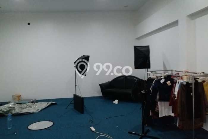 Gudang Kawasan Bisnis di Cibaduyut, Luas 636m², Jalan Utama Gudang Kawasan Bisnis di Cibaduyut, Luas 636m², Jalan Utama