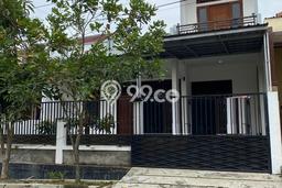 Rumah Kualitas Premium LT 120m² Lokasi Prestisius di Jantung Kota Tembalang, Semarang Rumah Kualitas Premium LT 120m² Lokasi Prestisius di Jantung Kota Tembalang, Semarang
