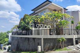 Disewakan Rumah Murah di Candi Golf Semarang dengan 3 KT Disewakan Rumah Murah di Candi Golf Semarang dengan 3 KT