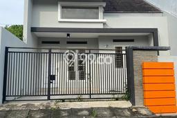 Rumah Premium kawasan Semarang Timur, 2 KT, Area Nyaman, Luas 87m2m² Bangunan 87m2m² Rumah Premium kawasan Semarang Timur, 2 KT, Area Nyaman, Luas 87m2m² Bangunan 87m2m²