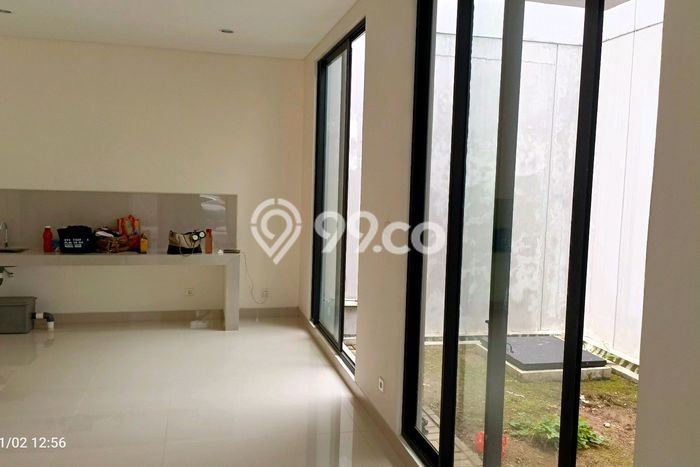 LOKASI STRATEGIS! Rumah kawasan , Dekat Tol, 4 KT, LT 144m2m² Bangunan 159m2m² LOKASI STRATEGIS! Rumah kawasan , Dekat Tol, 4 KT, LT 144m2m² Bangunan 159m2m²