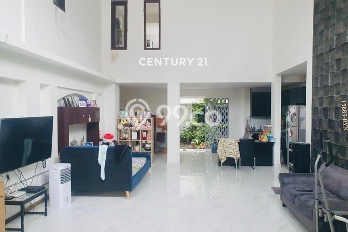 Rumah Luxury Modern Tanpa Renovasi di Kebon Sirih Jakarta Pusat Rumah Luxury Modern Tanpa Renovasi di Kebon Sirih Jakarta Pusat