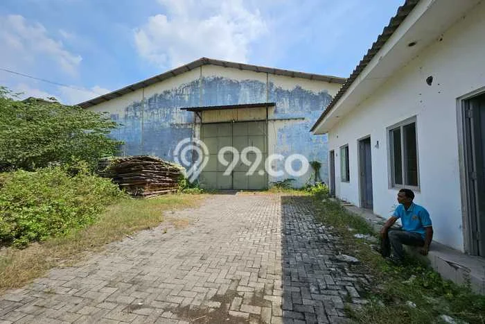 Gudang For Rent Kawasan Benowo, Luas 900m2m², Kawasan Premium, Siap Usaha Gudang For Rent Kawasan Benowo, Luas 900m2m², Kawasan Premium, Siap Usaha