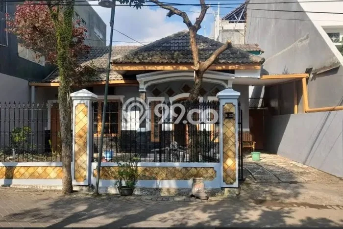 Rumah Modern 3 Kamar LT 150m2 di Sumbersari Rumah Modern 3 Kamar LT 150m2 di Sumbersari