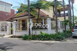 Ready to Use! Premium House LT 240m2 Desain Modern di Malang Kota Ready to Use! Premium House LT 240m2 Desain Modern di Malang Kota