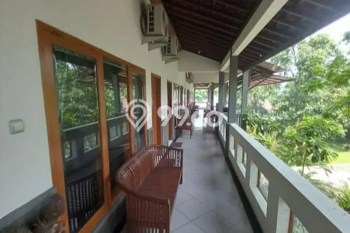 Ready to Use! Luxury House LT 23000m2 Desain Modern di Purwodadi Ready to Use! Luxury House LT 23000m2 Desain Modern di Purwodadi