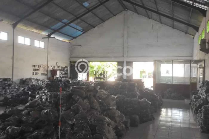 Gudang Bagus Dijual LB 1100m2 Lokasi Strategis Mojokerto Area Cocok untuk Berbisnis Gudang Bagus Dijual LB 1100m2 Lokasi Strategis Mojokerto Area Cocok untuk Berbisnis