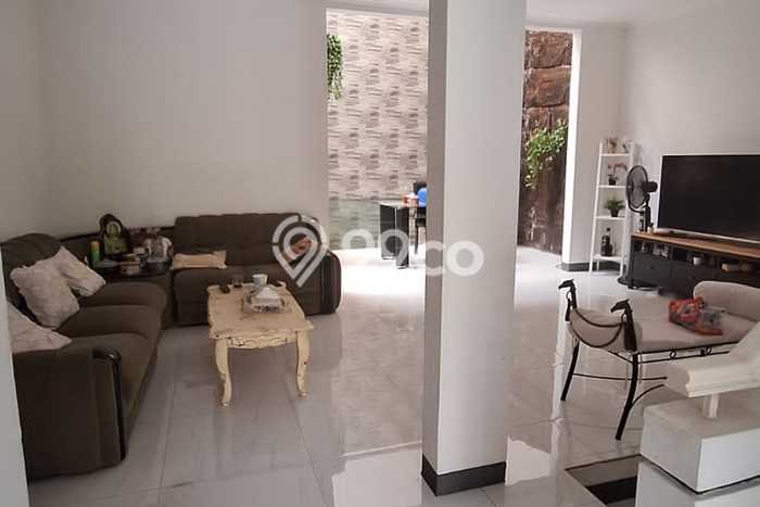 Dijual Rumah 4 Kamar Lokasi Strategis Bagus dan Strategis di Karang Tengah Dijual Rumah 4 Kamar Lokasi Strategis Bagus dan Strategis di Karang Tengah