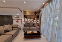 Rumah Mewah Akses Mudah di Jakarta Barat Semi Furnished Rumah Mewah Akses Mudah di Jakarta Barat Semi Furnished
