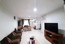 Dijual Cepat Rumah Favorit Siap Huni LB 168m2 di Karang Tengah, Tangerang Dijual Cepat Rumah Favorit Siap Huni LB 168m2 di Karang Tengah, Tangerang