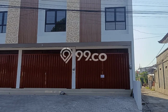 Ruko Siap Pakai di , Luas 105m2m², Kawasan Bisnis Ruko Siap Pakai di , Luas 105m2m², Kawasan Bisnis