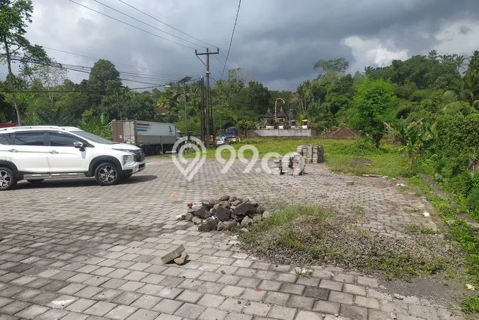 Ruko Dijual di Tabanan LT 2050m2 & LB 160m2 Lokasi Terbaik! Ruko Dijual di Tabanan LT 2050m2 & LB 160m2 Lokasi Terbaik!