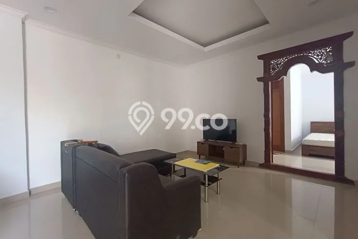 UNIT SPESIAL! Rumah area Gatot Subroto, 3 KT, Akses Pusat Kota, LT 160m² Bangunan 180m² UNIT SPESIAL! Rumah area Gatot Subroto, 3 KT, Akses Pusat Kota, LT 160m² Bangunan 180m²