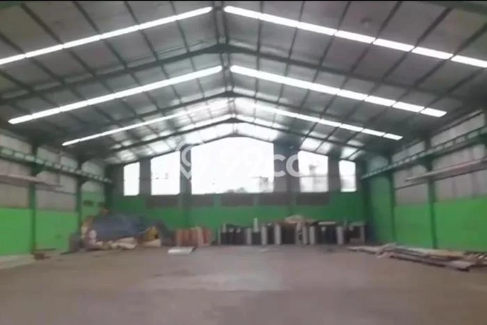 Gudang Strategis Kawasan Jambe, Luas 1000m2m², Pusat Bisnis, Dekat Jambe, Tangerang, Tangerang Gudang Strategis Kawasan Jambe, Luas 1000m2m², Pusat Bisnis, Dekat Jambe, Tangerang, Tangerang