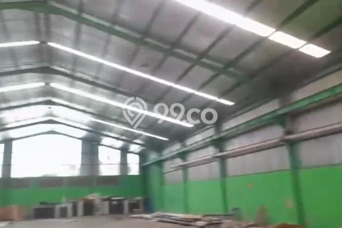 Gudang Strategis Kawasan Jambe, Luas 1000m2m², Pusat Bisnis, Dekat Jambe, Tangerang, Tangerang Gudang Strategis Kawasan Jambe, Luas 1000m2m², Pusat Bisnis, Dekat Jambe, Tangerang, Tangerang