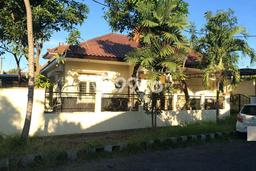 For Sale! Luxury House LT 288m2 Desain Modern di Gununganyar For Sale! Luxury House LT 288m2 Desain Modern di Gununganyar