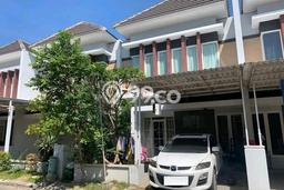 For Sale Rumah 3 Kamar Lokasi Strategis Nyaman dan Strategis di Rungkut For Sale Rumah 3 Kamar Lokasi Strategis Nyaman dan Strategis di Rungkut