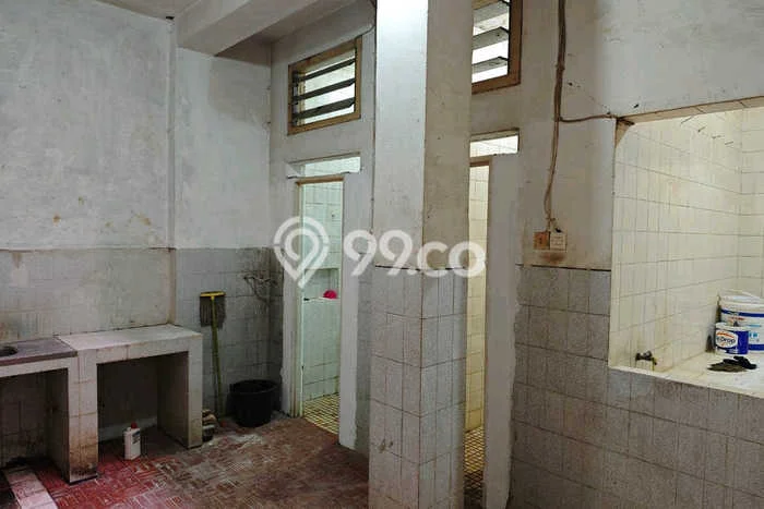 Ruko Bagus LT 121m2 LB 250m2 Dijual di Simokerto Surabaya Ruko Bagus LT 121m2 LB 250m2 Dijual di Simokerto Surabaya
