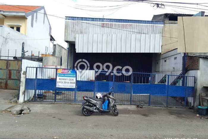 Untuk Disewa Gudang di Taman Sidoarjo LT 400m2, LB 300m2 Untuk Disewa Gudang di Taman Sidoarjo LT 400m2, LB 300m2