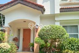 DIJUAL CEPAT! Rumah Siap Huni Lokasi Premium , Luas 412m2m² Bangunan 327m2m² DIJUAL CEPAT! Rumah Siap Huni Lokasi Premium , Luas 412m2m² Bangunan 327m2m²
