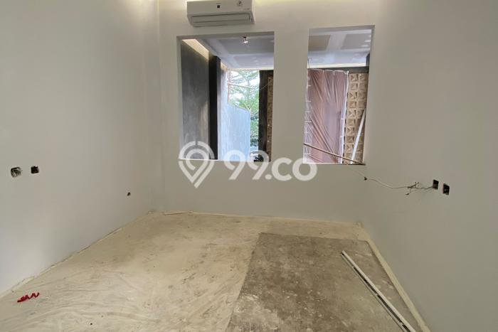 Ready to Use! Luxury House LT 333m2 Desain Modern di Setiabudi Ready to Use! Luxury House LT 333m2 Desain Modern di Setiabudi