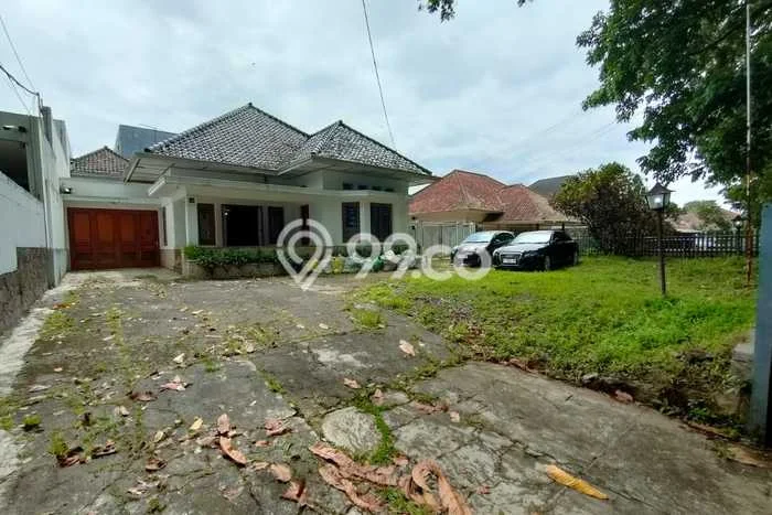 Untuk Disewa Komersial di Coblong Bandung LT 1030m2, LB 600m2 Untuk Disewa Komersial di Coblong Bandung LT 1030m2, LB 600m2
